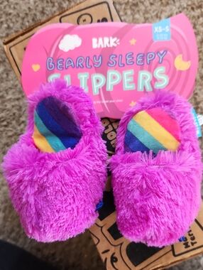 Bark Plush Slippers in Bright Magenta with Rainbow Inset